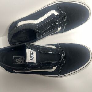 Vans Black and White Shoe - No Laces